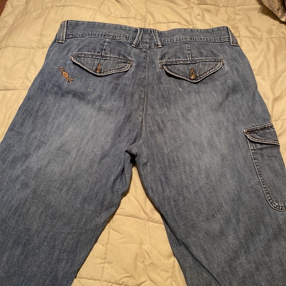 VF JEANSWEAR CAPRIS - Picture 4 of 5